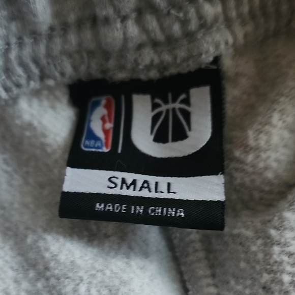 NBA Hornets Gray Sweatpants with Blue Lettering Small Joggers - Picture 4 of 4